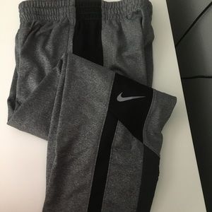M Nike Sweat Pants w Zipped Pockets &  Adjustables